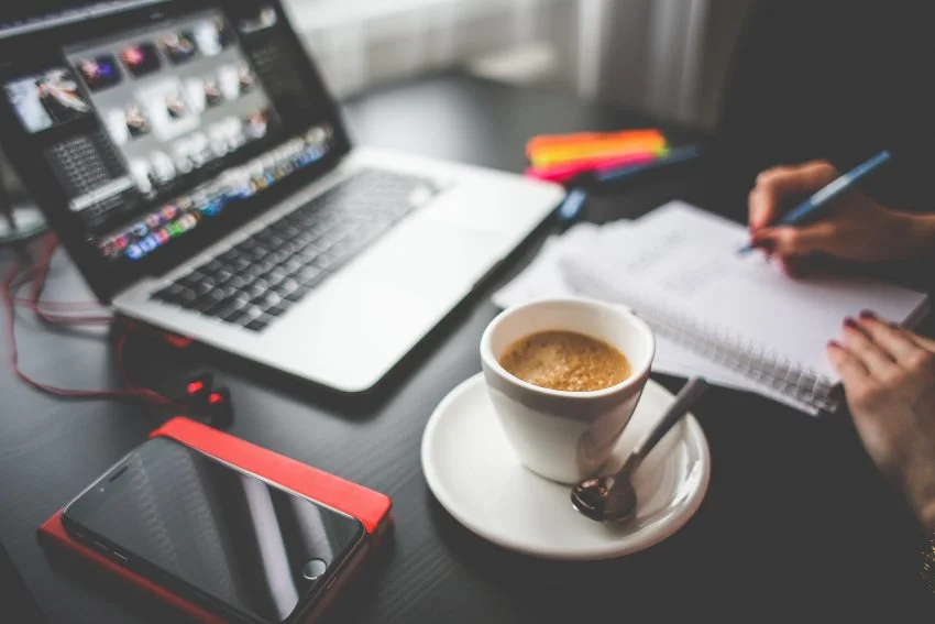 Hoạt động trí óc trì trệ? Bạn có thể bị mất nước nhẹ – IP Share
